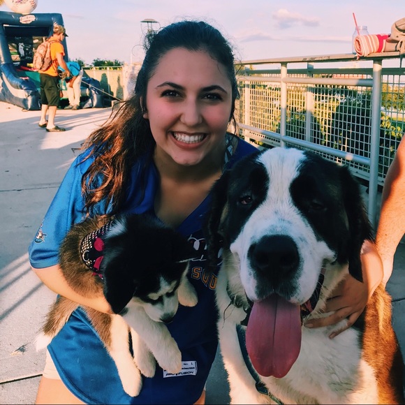 Meet your Posher, Delaney - Picture 5 of 8